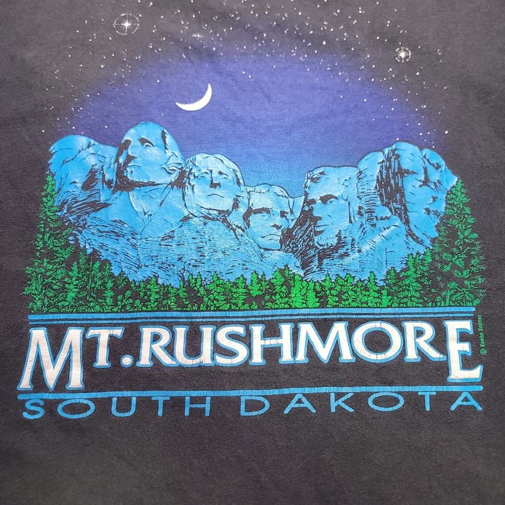 Vintage Mt.Rushmore South Dakota graphic t-shirt 90's Streetwear Travel Landmark